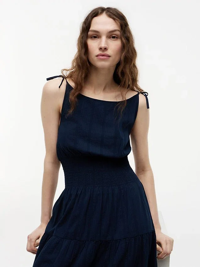 Rochie midi din seersucker cu volane Rochie midi din seersucker cu volane