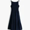 Rochie midi din seersucker cu volane Rochie midi din seersucker cu volane