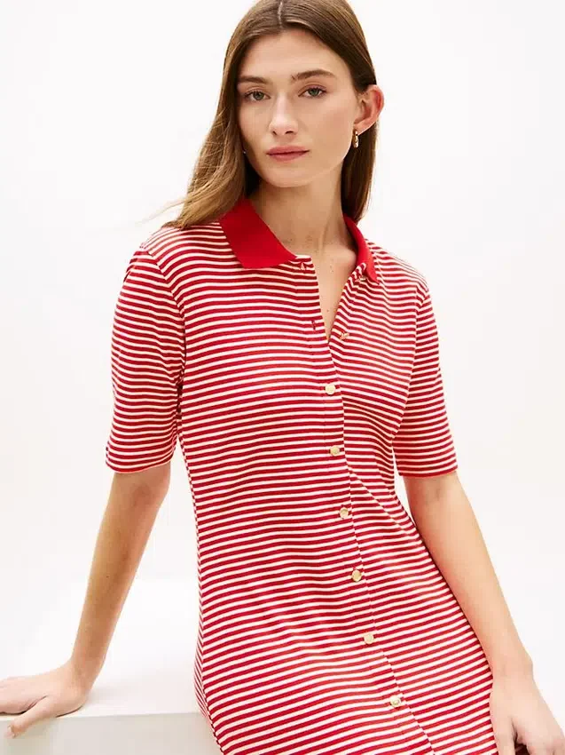 Rochie midi polo cu nasturi aurii Rochie midi polo cu nasturi aurii