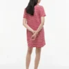 Rochie polo cu dungi și nasturi aurii