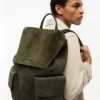 Rucsac cu clapă din piele de căprioară Rucsac cu clapă din piele de căprioară