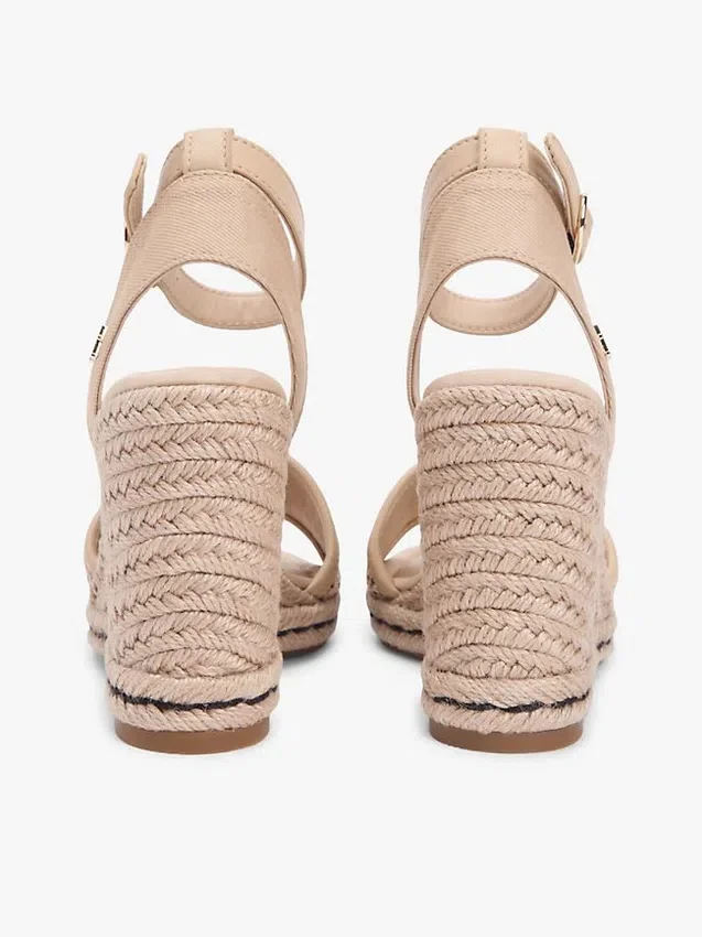 Sandale espadrile cu talpă înaltă din rafie Sandale espadrile cu talpă înaltă din rafie