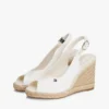 Sandale espadrile cu talpă înaltă și baretă în spate Sandale espadrile cu talpă înaltă și baretă în spate
