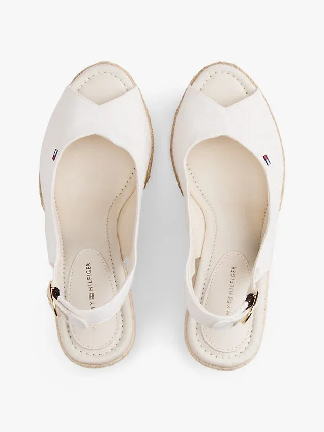 Sandale espadrile cu talpă înaltă și baretă în spate Sandale espadrile cu talpă înaltă și baretă în spate