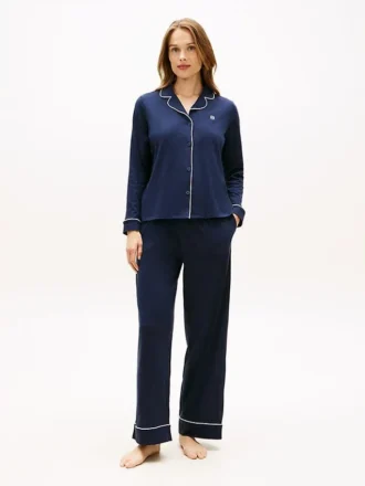 Set de pijamale cu cămașă cu mâneci lungi și pantaloni