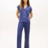 Set de pijamale cu cămașă cu mâneci scurte și pantaloni scurți Set de pijamale cu cămașă cu mâneci scurte și pantaloni scurți