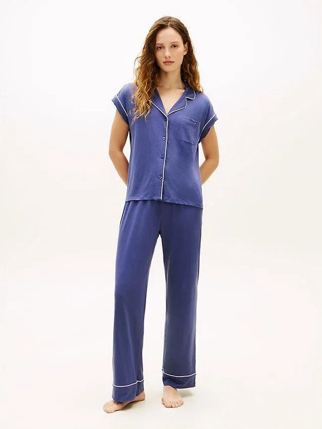 Set de pijamale cu cămașă cu mâneci scurte și pantaloni scurți Set de pijamale cu cămașă cu mâneci scurte și pantaloni scurți