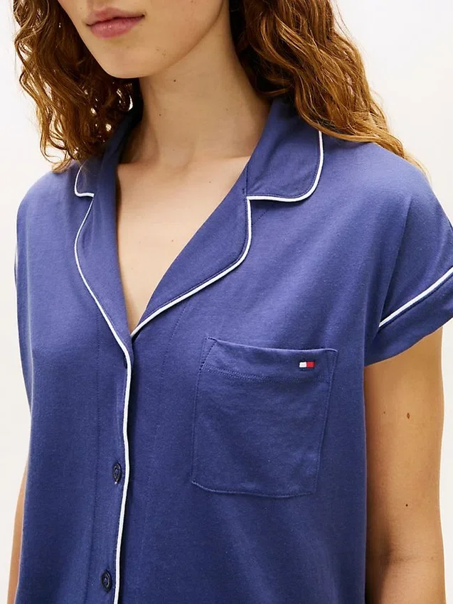 Set de pijamale cu cămașă cu mâneci scurte și pantaloni scurți Set de pijamale cu cămașă cu mâneci scurte și pantaloni scurți