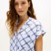Set de pijamale cu cămașă cu mâneci scurte și pantaloni scurți Set de pijamale cu cămașă cu mâneci scurte și pantaloni scurți