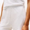 Set de pijamale cu maiou cu spate în formă de U și pantaloni scurți