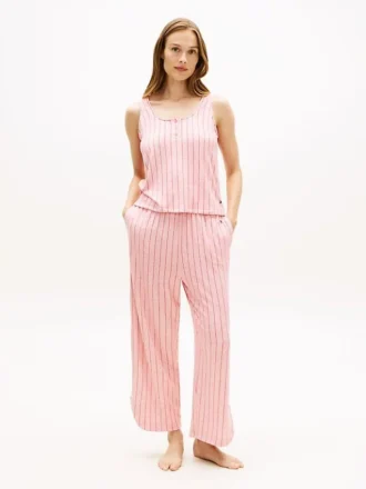 Set de pijamale cu top scurt și pantaloni