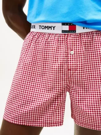 Set de pijamale cu tricou și pantaloni scurți din țesătură Set de pijamale cu tricou și pantaloni scurți din țesătură