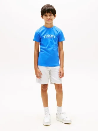 Set pentru copii cu tricou cu logo și pantaloni scurți