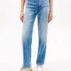 Tommy Jeans Blugi drepți cu închidere cu nasturi Tommy Jeans Blugi drepți cu închidere cu nasturi