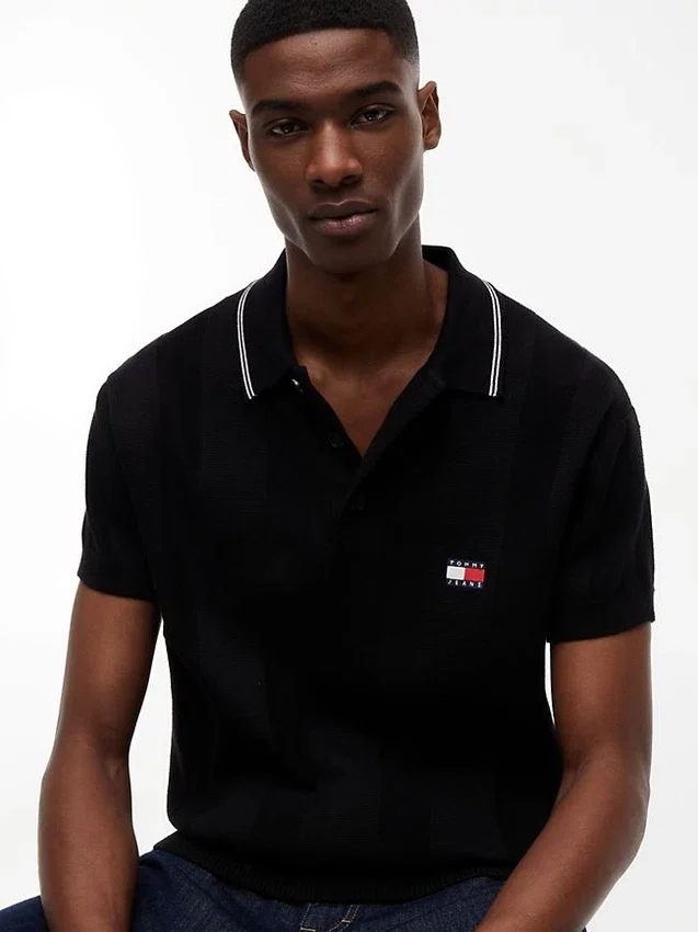 Tommy Jeans Pulover polo cu mâneci scurte la pantaloni scurți Tommy Jeans Pulover polo cu mâneci scurte la pantaloni scurți