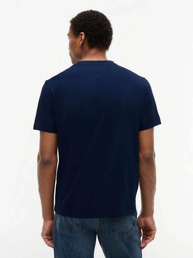 Tricou cu buzunar cu dungi pe piept Tricou cu buzunar cu dungi pe piept