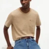 Tricou cu buzunar și dungi Tricou cu buzunar și dungi