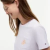Tricou cu buzunar și monogramă brodată Tricou cu buzunar și monogramă brodată