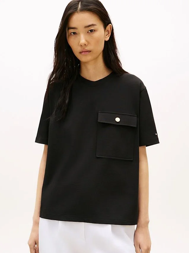 Tricou cu croială lejeră și buzunar cu nasture auriu Tricou cu croială lejeră și buzunar cu nasture auriu