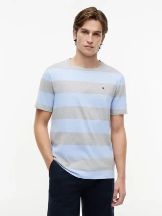 Tricou cu dungi de rugby