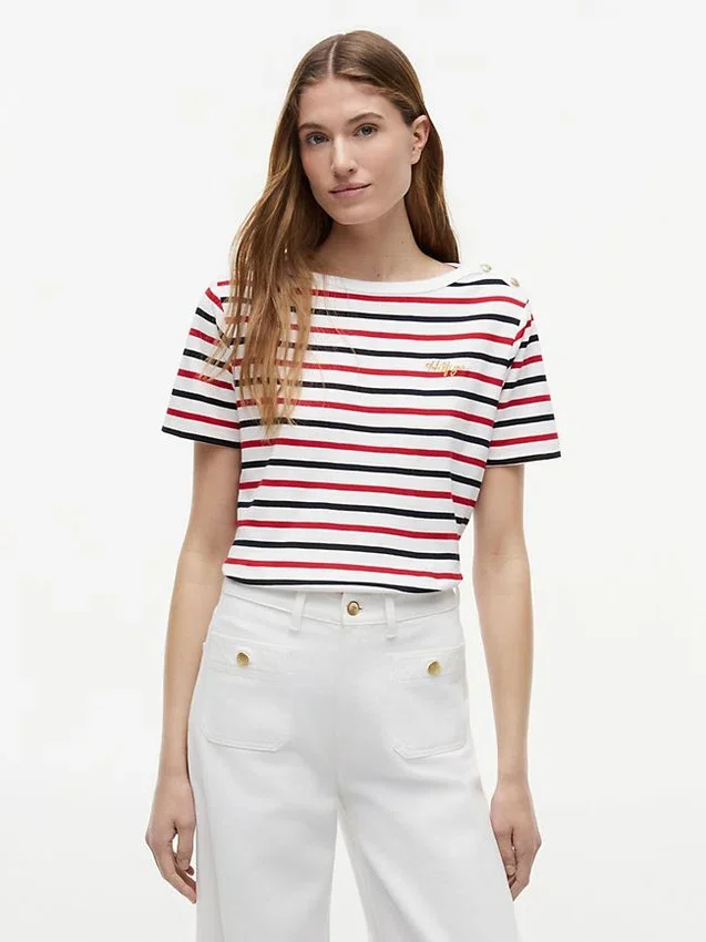 Tricou cu dungi și nasturi aurii Tricou cu dungi și nasturi aurii