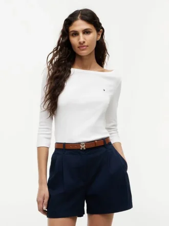 Tricou cu guler barcă și croială slim