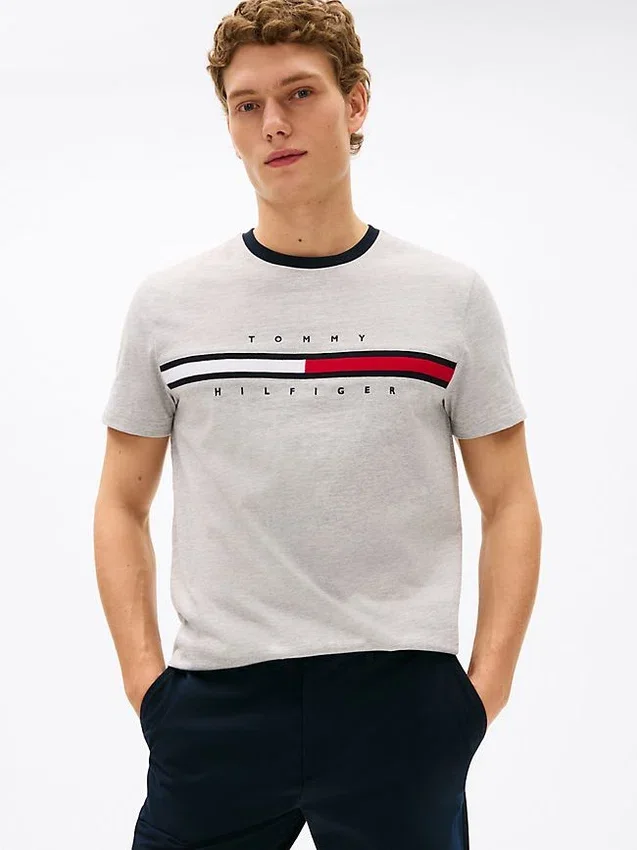 Tricou cu logo brodat cu dungi și steag Tricou cu logo brodat cu dungi și steag