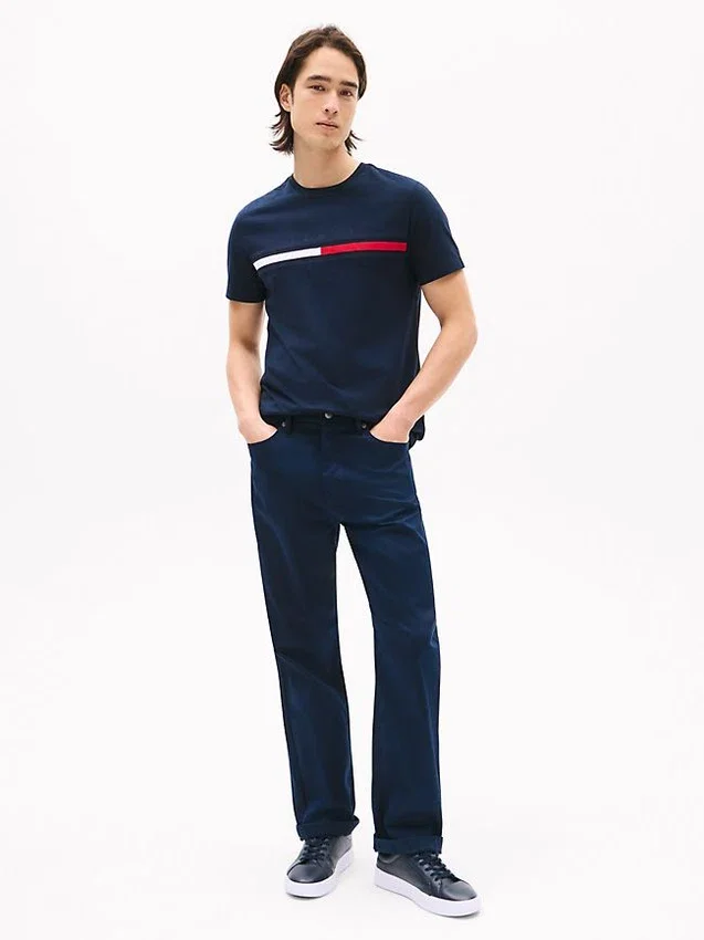 Tricou cu logo brodat cu dungi și steag Tricou cu logo brodat cu dungi și steag