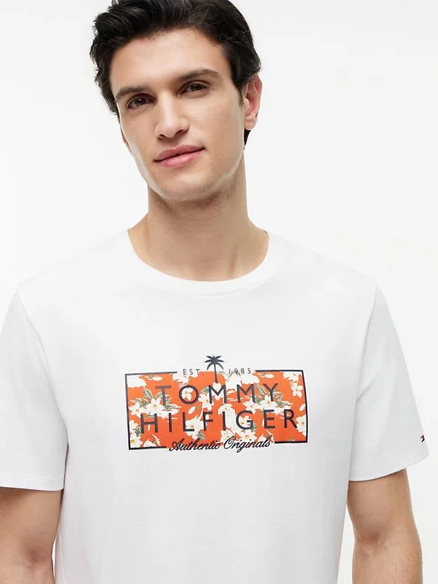 Tricou cu logo floral tropical Tricou cu logo floral tropical
