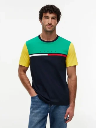 Tricou cu logo și dungi colorate