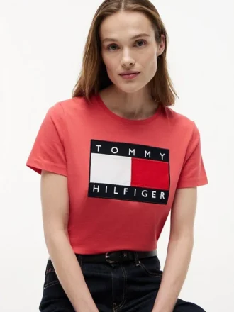 Tricou cu logo mare în formă de steag