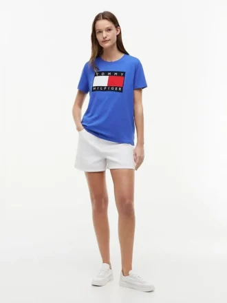 Tricou cu logo mare în formă de steag