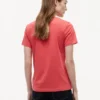 Tricou cu logo mare în formă de steag Tricou cu logo mare în formă de steag