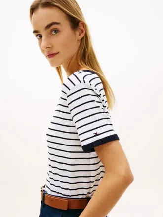 Tricou cu logo monotip