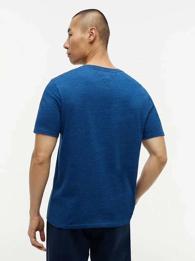 Tricou cu logo steag vopsit în indigo Tricou cu logo steag vopsit în indigo