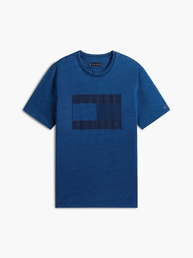Tricou cu logo steag vopsit în indigo Tricou cu logo steag vopsit în indigo