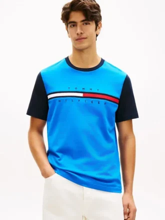 Tricou cu mâneci contrastante și logo steag