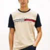 Tricou cu mâneci contrastante și logo steag Tricou cu mâneci contrastante și logo steag