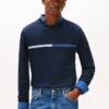 Tricou cu mâneci lungi și logo cu steag în tonuri similare Tricou cu mâneci lungi și logo cu steag în tonuri similare