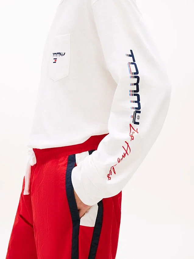 Tricou cu mâneci lungi și logo LA de la Tommy Jeans Tricou cu mâneci lungi și logo LA de la Tommy Jeans
