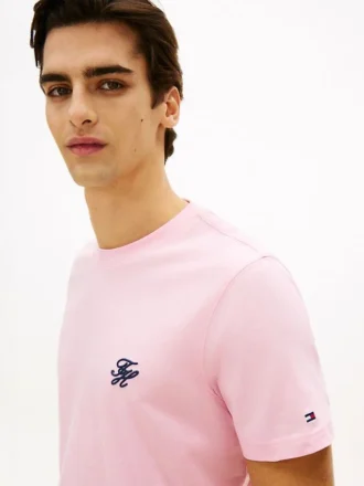 Tricou cu monogramă brodată