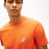 Tricou cu monogramă brodată Tricou cu monogramă brodată