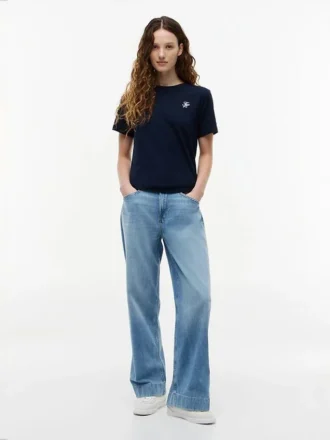 Tricou cu monogramă brodată
