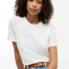 Tricou cu monogramă brodată Tricou cu monogramă brodată