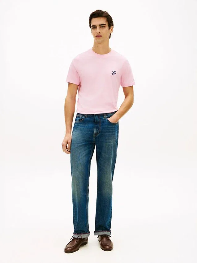 Tricou cu monogramă brodată Tricou cu monogramă brodată