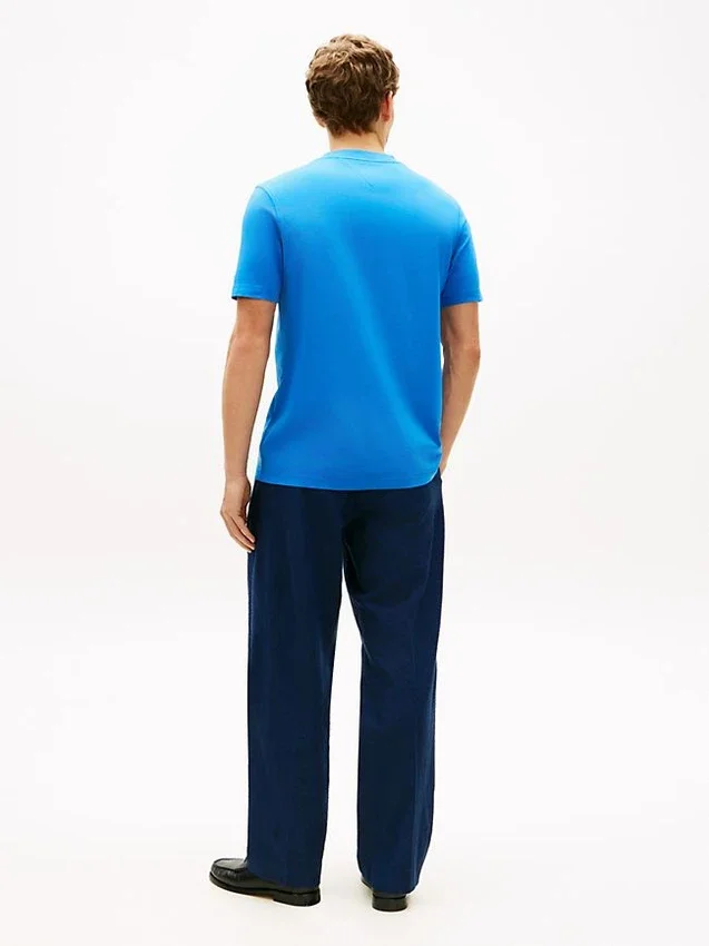 Tricou cu monogramă brodată Tricou cu monogramă brodată