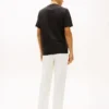 Tricou cu monogramă brodată Tricou cu monogramă brodată