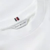 Tricou cu monogramă brodată Tricou cu monogramă brodată