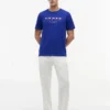 Tricou cu steaguri nautice brodate Tricou cu steaguri nautice brodate