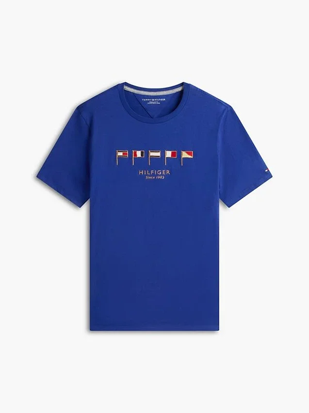 Tricou cu steaguri nautice brodate Tricou cu steaguri nautice brodate